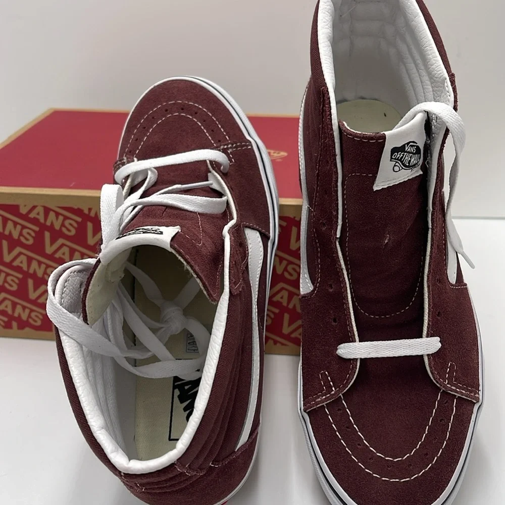 Vans Men’s Color Theory Bitter Chocolate
VN0007NS7YO Sneakers - Picture 12 of 16